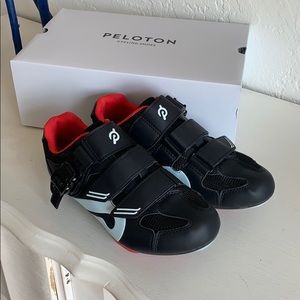 Gently used Peloton cycling shoes cleats included